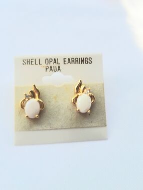 Shell Opal Paua Gold Stud Earrings - White